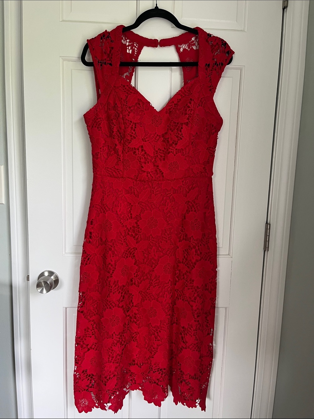 Guess Red Lace Midi Dress with V-Neck and Cap Sleeves